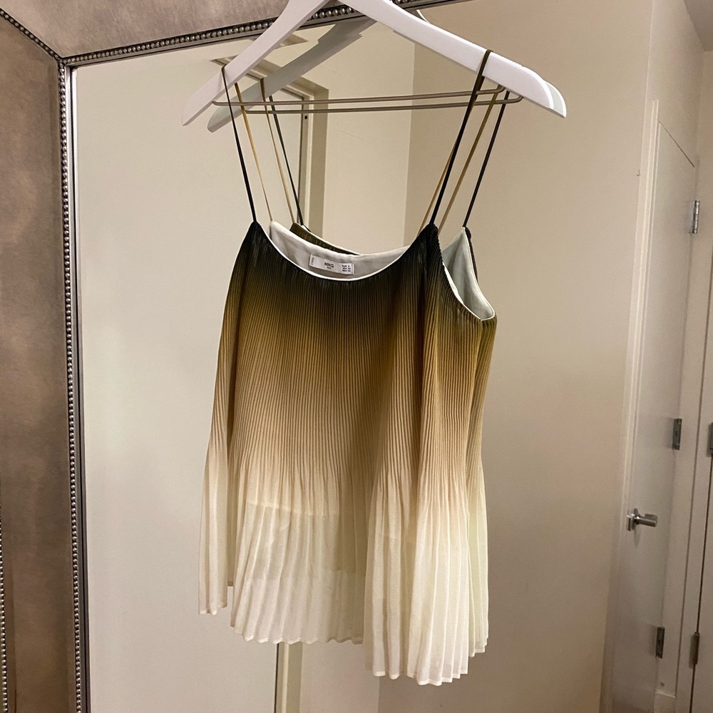 Mango Pleated Top - Picture 5 of 8